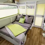 Neues Hausboot Fuer 4 Personen Mueritz Und Plauer Πλωτό κατάλυμα Lübz