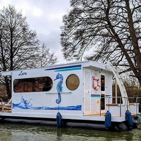 Neues Hausboot Fuer 4 Personen Mueritz Und Plauer *